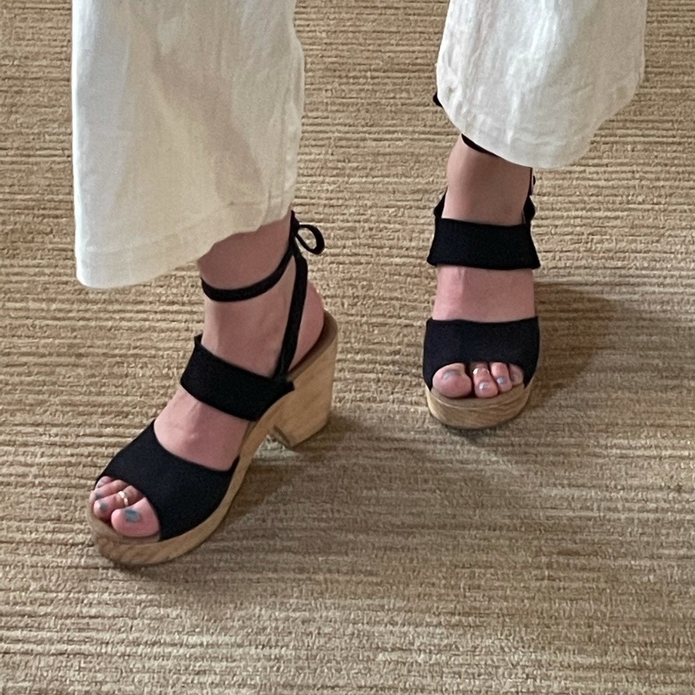 Wooden clogs with suede straps!